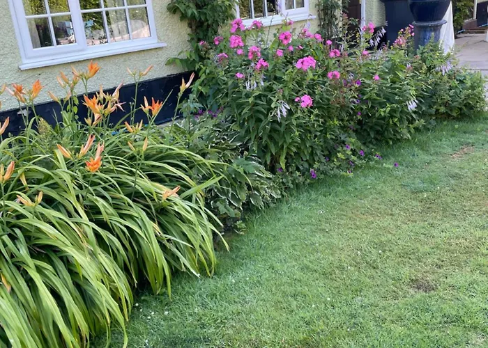 Pear Tree House 2 Bed Apartment